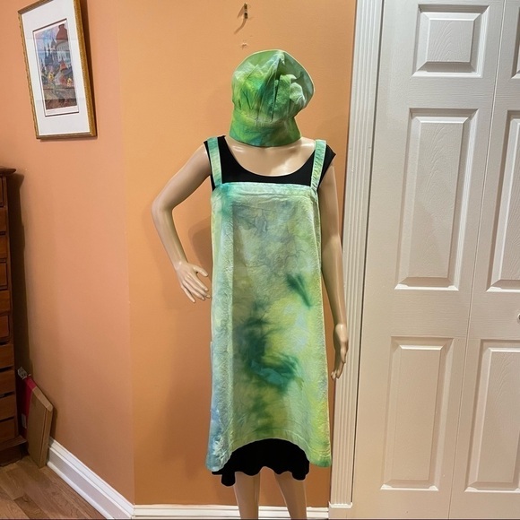 Tie Dye large Japanese wrap around apron with matching toque chef's hat green - Picture 2 of 6